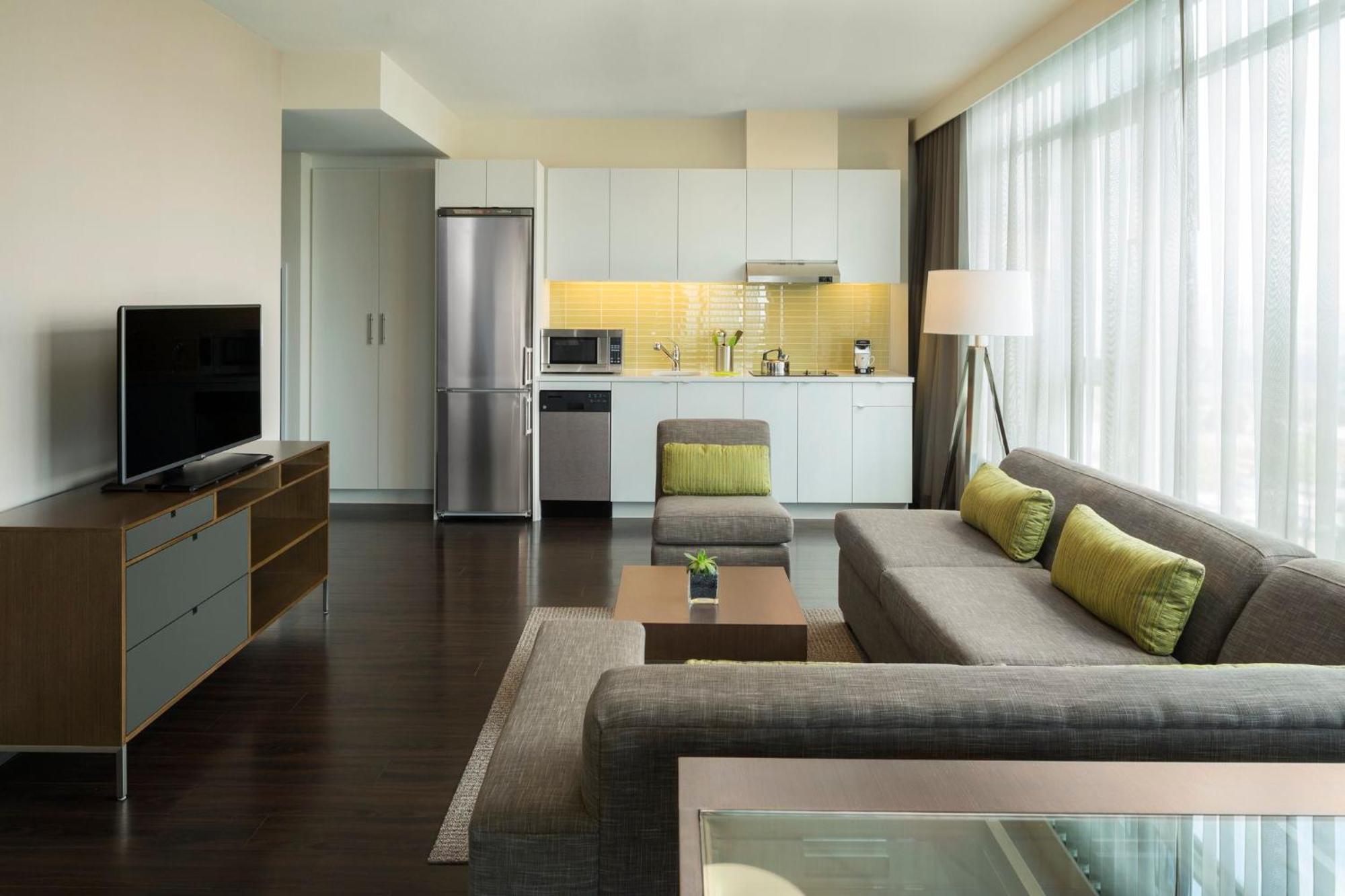 อีเลเมนต์ แวนคูเวอร์ เมโทรทาวน์ Hotel เบิร์นนาบี ภายนอก รูปภาพ