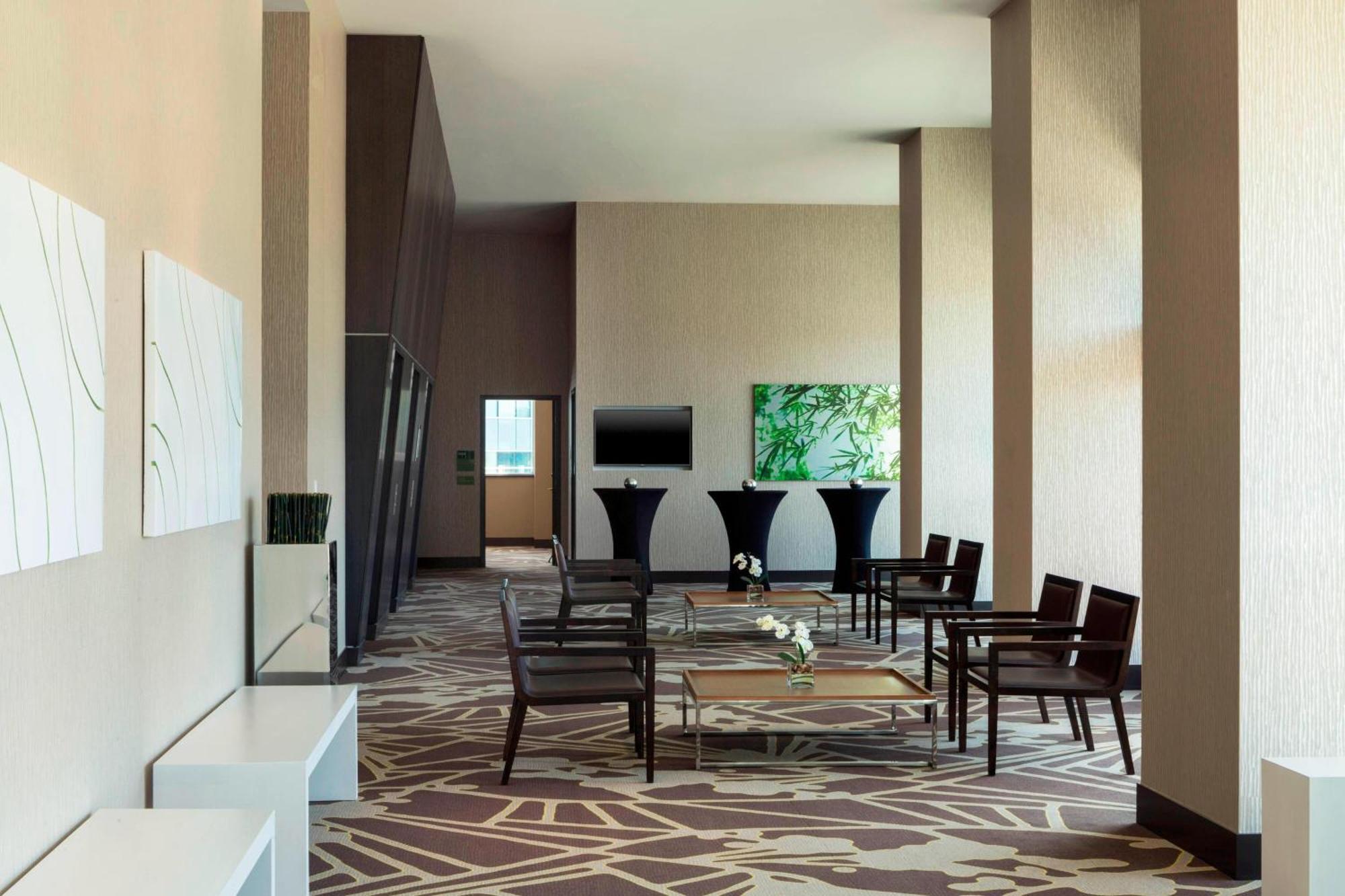 อีเลเมนต์ แวนคูเวอร์ เมโทรทาวน์ Hotel เบิร์นนาบี ภายนอก รูปภาพ